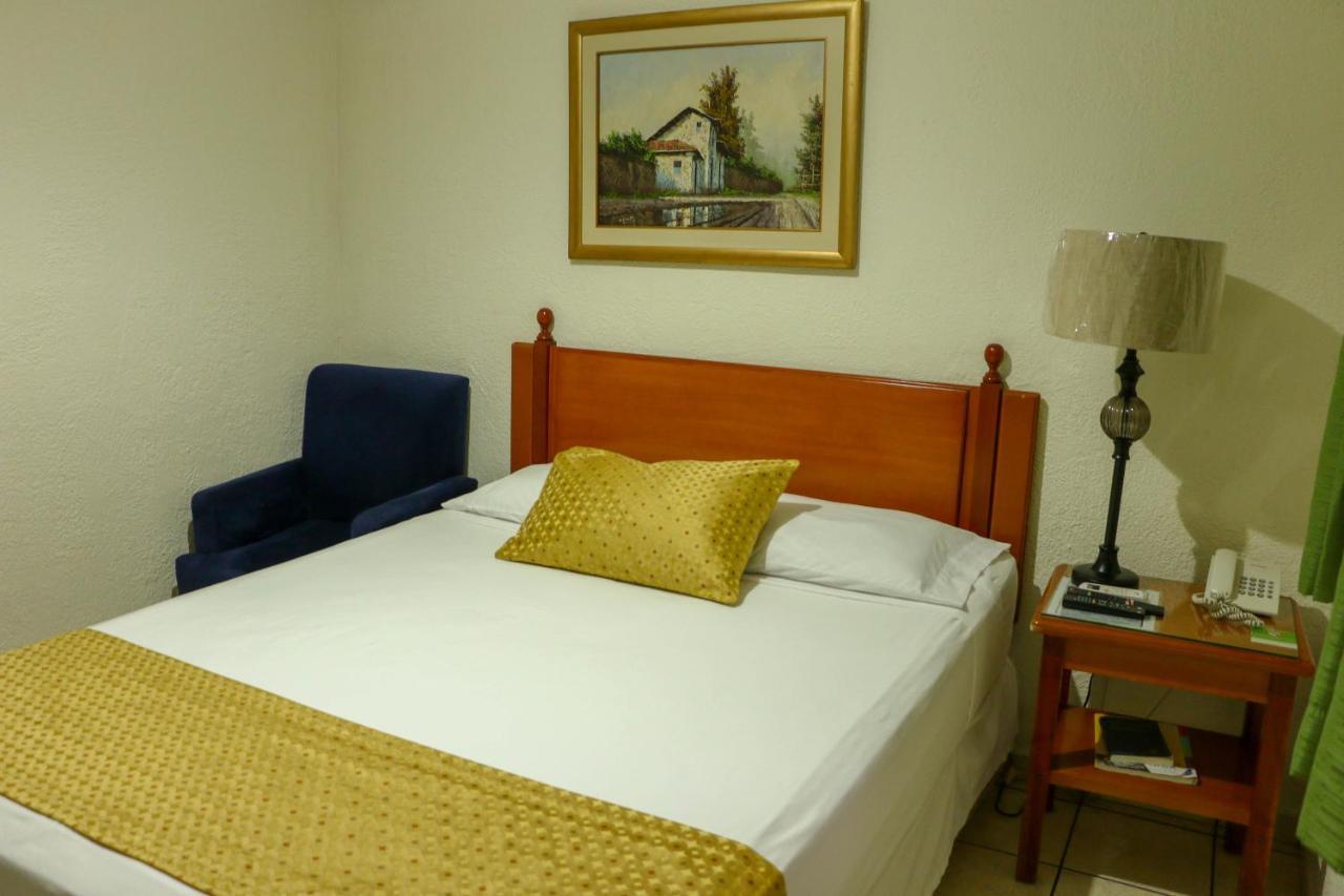 Hotel Villa Serena Escalon San Salvador Ngoại thất bức ảnh