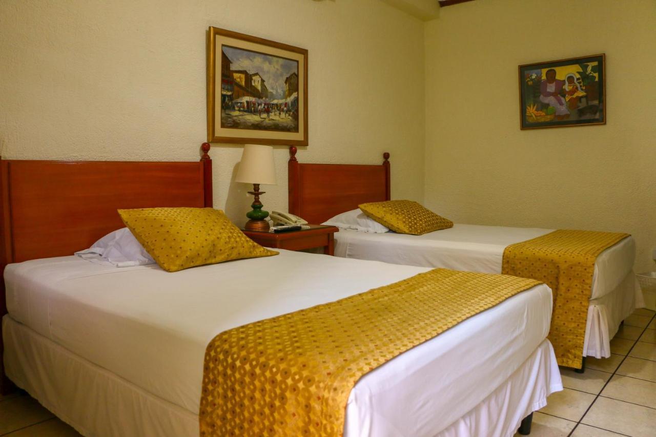Hotel Villa Serena Escalon San Salvador Ngoại thất bức ảnh