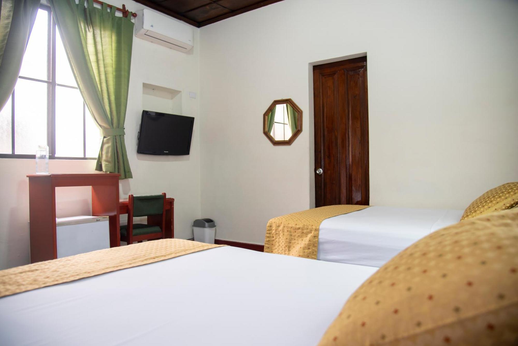 Hotel Villa Serena Escalon San Salvador Ngoại thất bức ảnh
